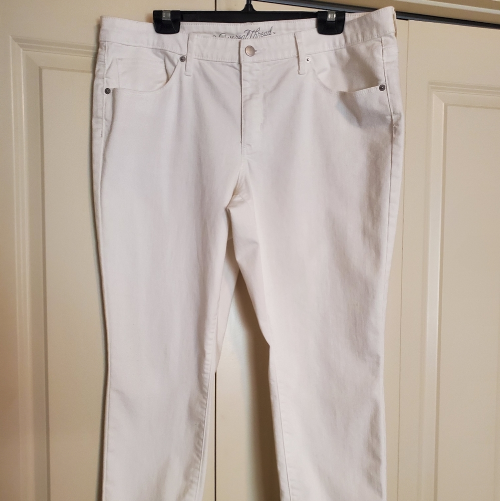 Universal Thread jeans